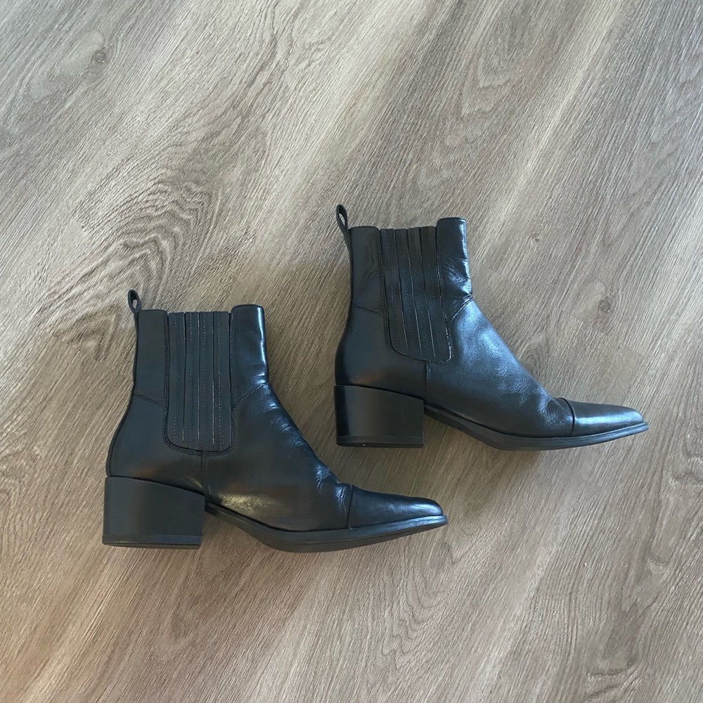 Vagabond Maria Cap Toe Bootie